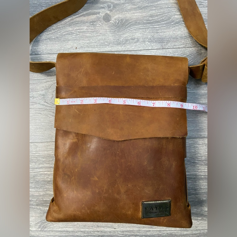 YAYAS Leather Messenger Bag- Vintage Crossbody Laptop IPad Handmade Bag - Picture 10 of 16